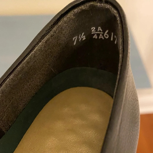 Easy Spirit Leather Heels - Picture 8 of 10